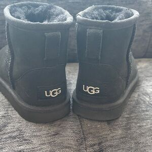 UGG Kids Classic Black Boots.Never worn!